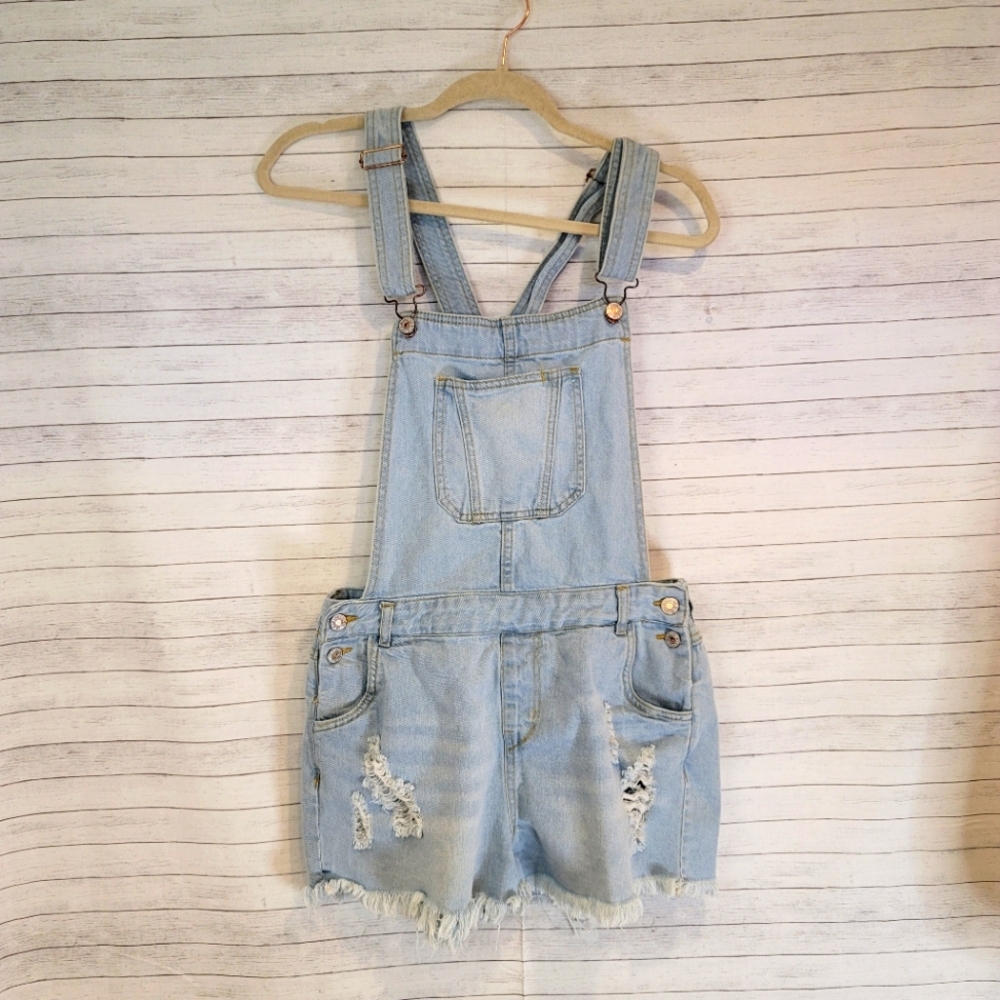 COPY - Love Tree Denim Distressed Frayed Edge Short Overalls, size Large